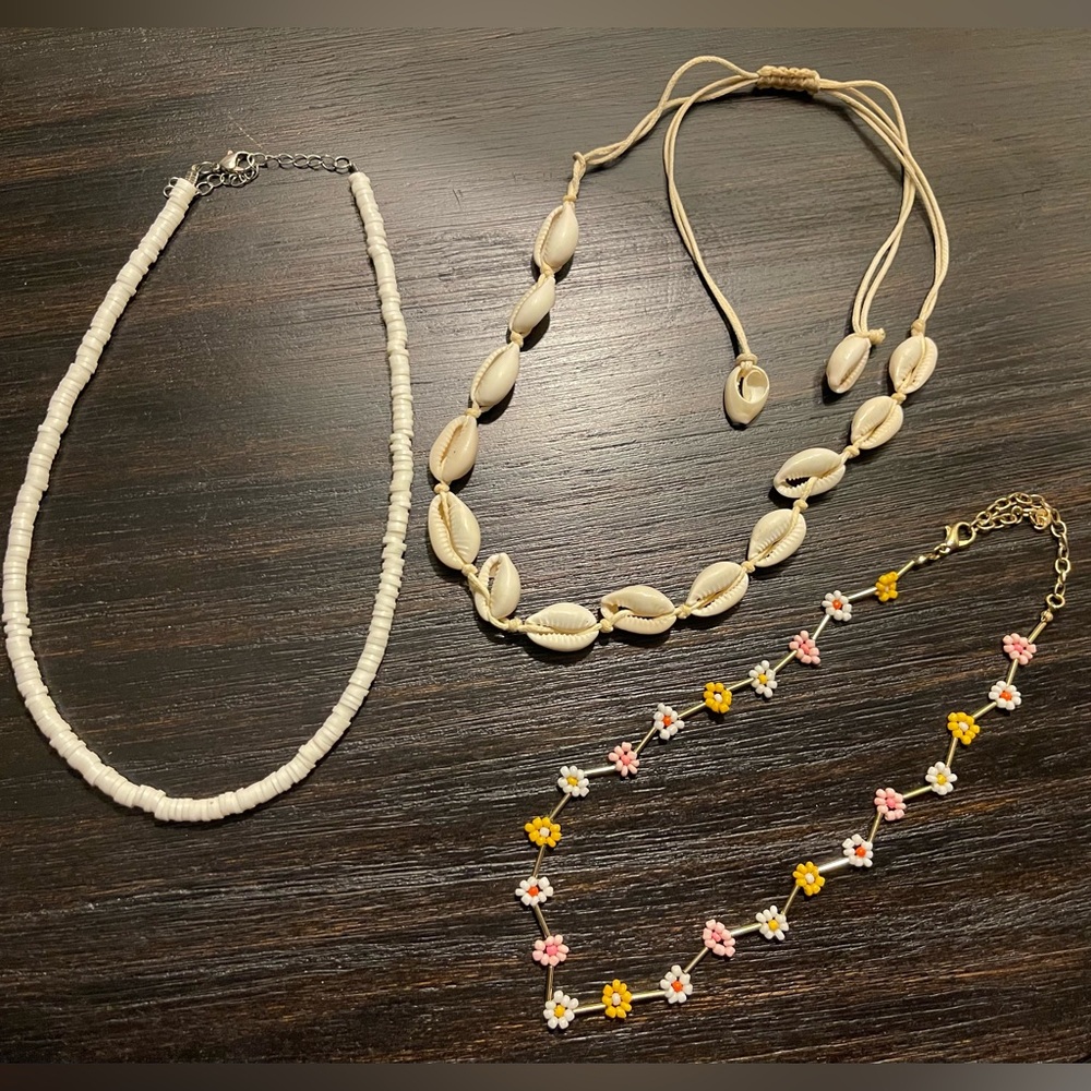 Shell and Bead Necklace Set